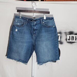 GAP Denim Bermuda 9” Shorts Sz 16/33- shipping incl